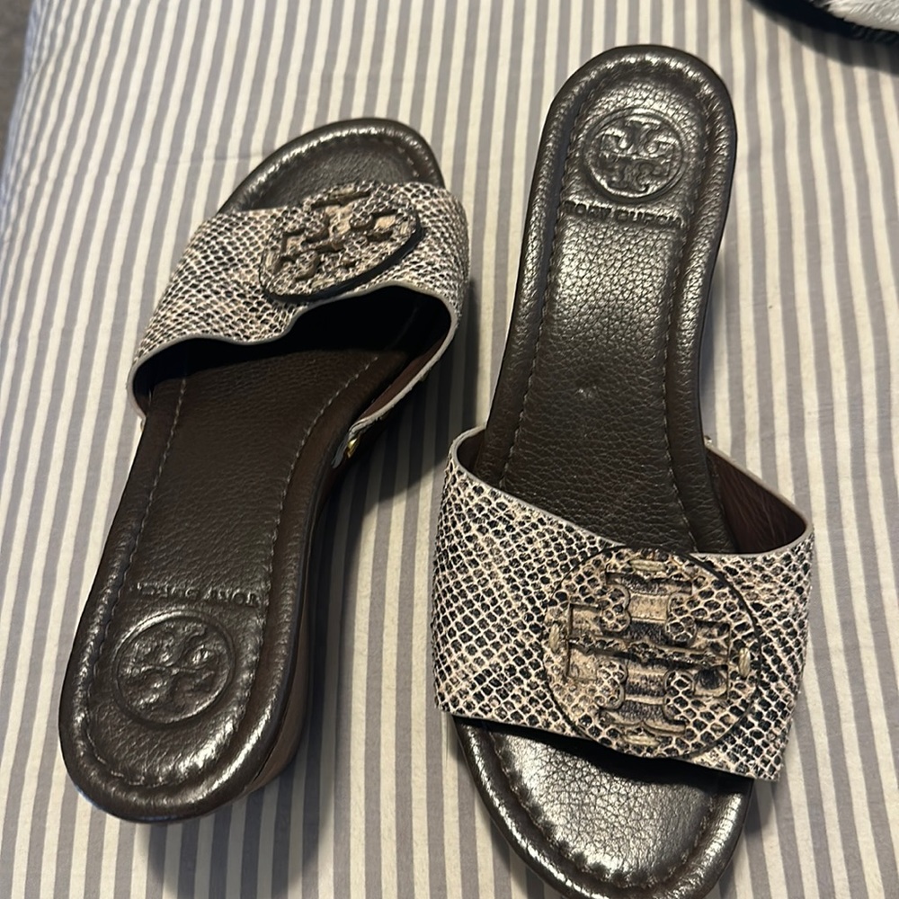 Tory Burch leather wedges size 7